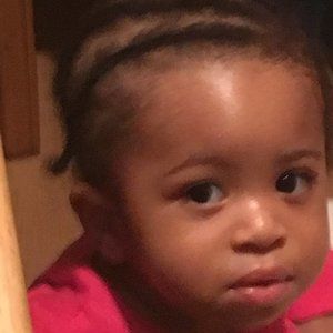 Meet your Posher, Yolanda